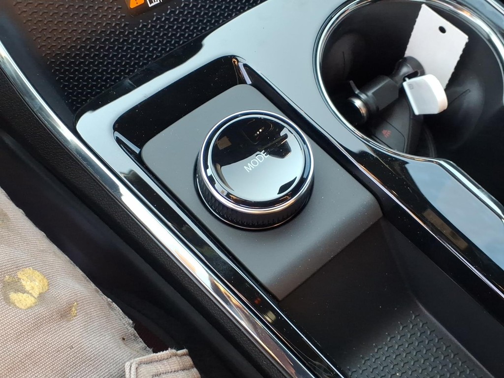 Chevrolet Equinox Vehicle Full-screen Gallery Image 15