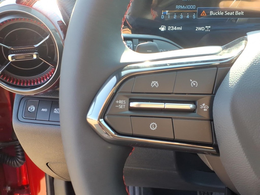 Chevrolet Equinox Vehicle Full-screen Gallery Image 16