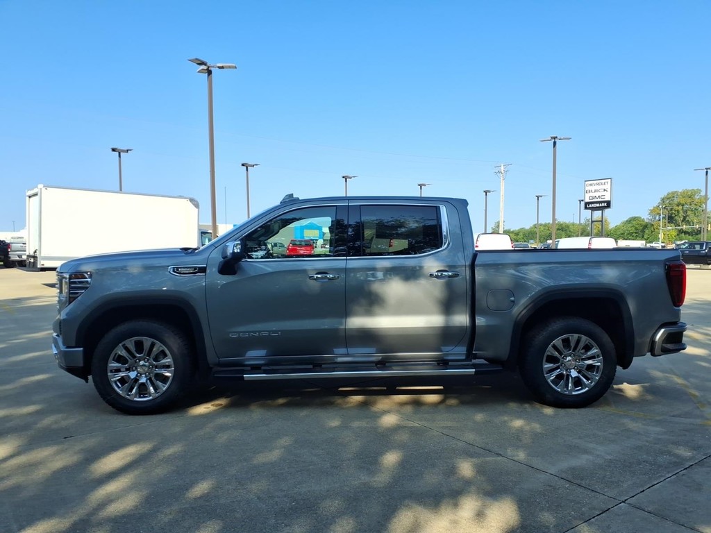 GMC Sierra 1500 Vehicle Full-screen Gallery Image 2