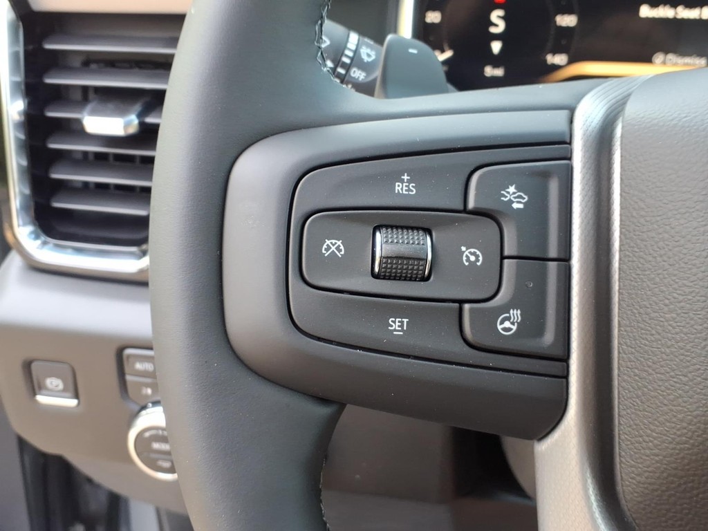 GMC Sierra 1500 Vehicle Full-screen Gallery Image 17