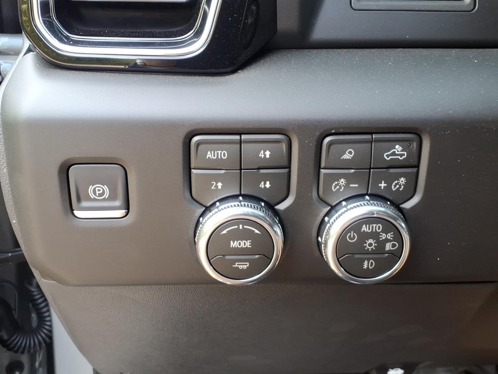 GMC Sierra 1500 Vehicle Full-screen Gallery Image 20