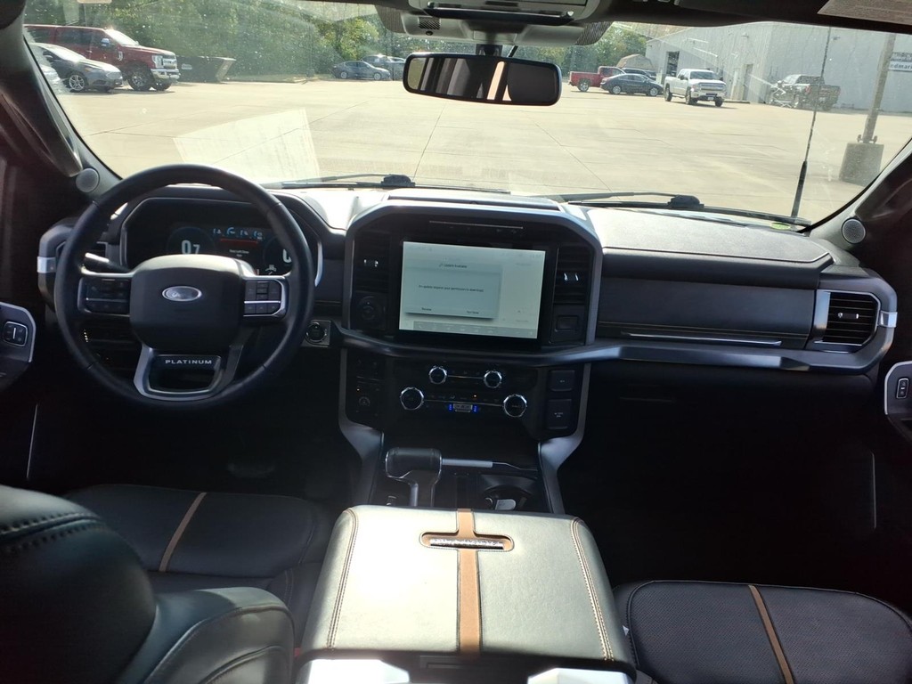 Ford F-150 Vehicle Full-screen Gallery Image 7