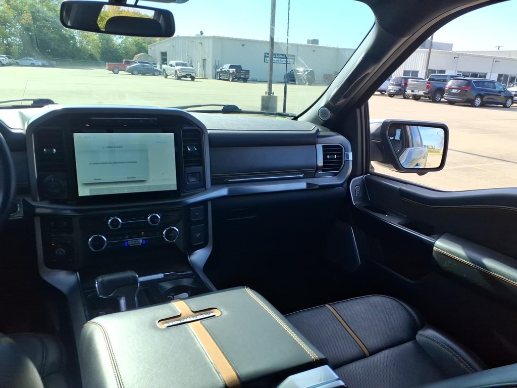 Ford F-150 Vehicle Full-screen Gallery Image 8