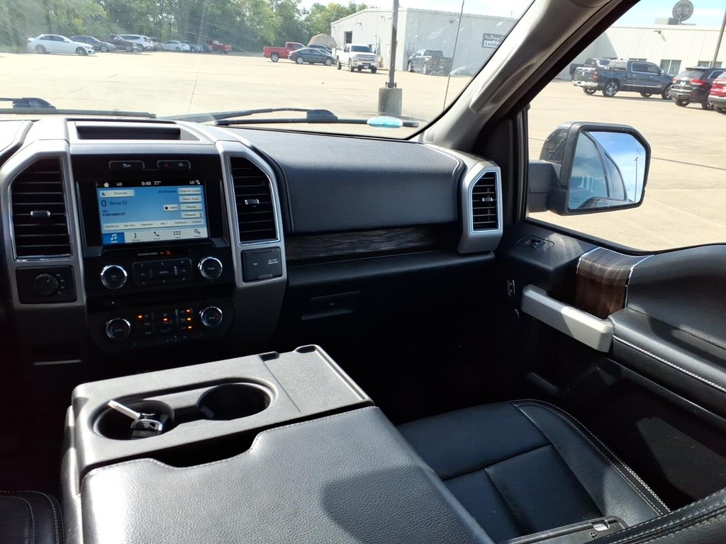 Ford F-150 Vehicle Full-screen Gallery Image 8