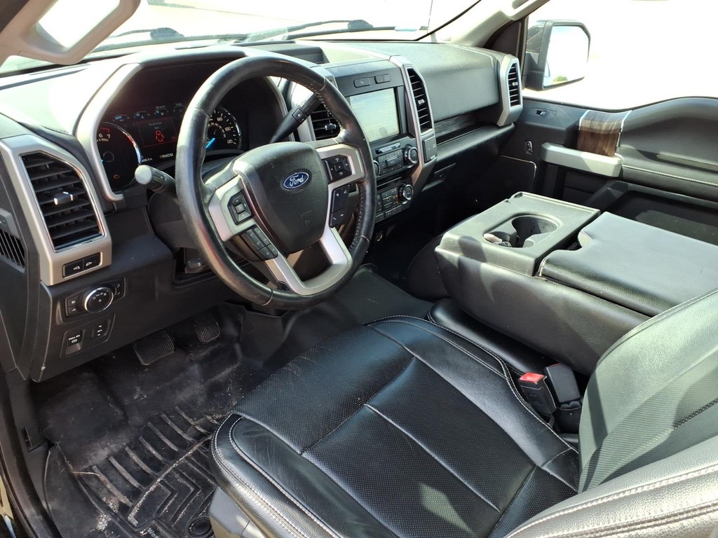 Ford F-150 Vehicle Full-screen Gallery Image 11