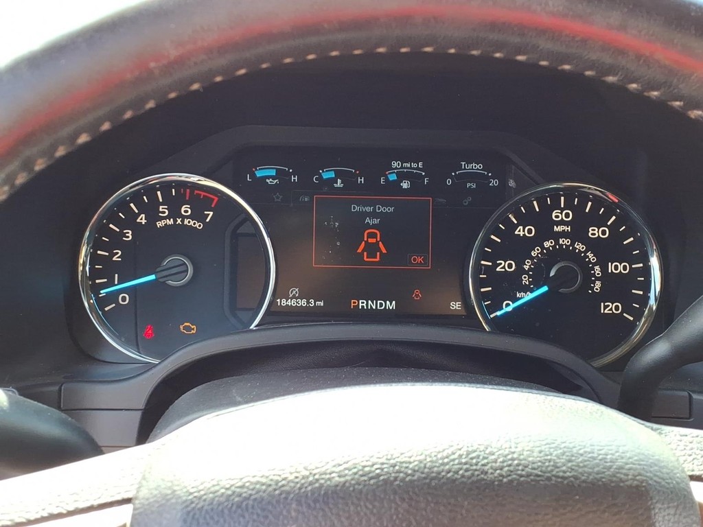Ford F-150 Vehicle Full-screen Gallery Image 18