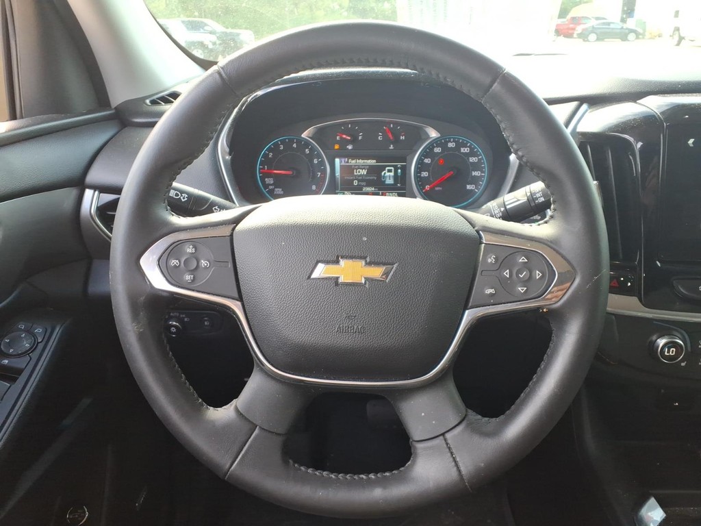 Chevrolet Traverse Vehicle Full-screen Gallery Image 5