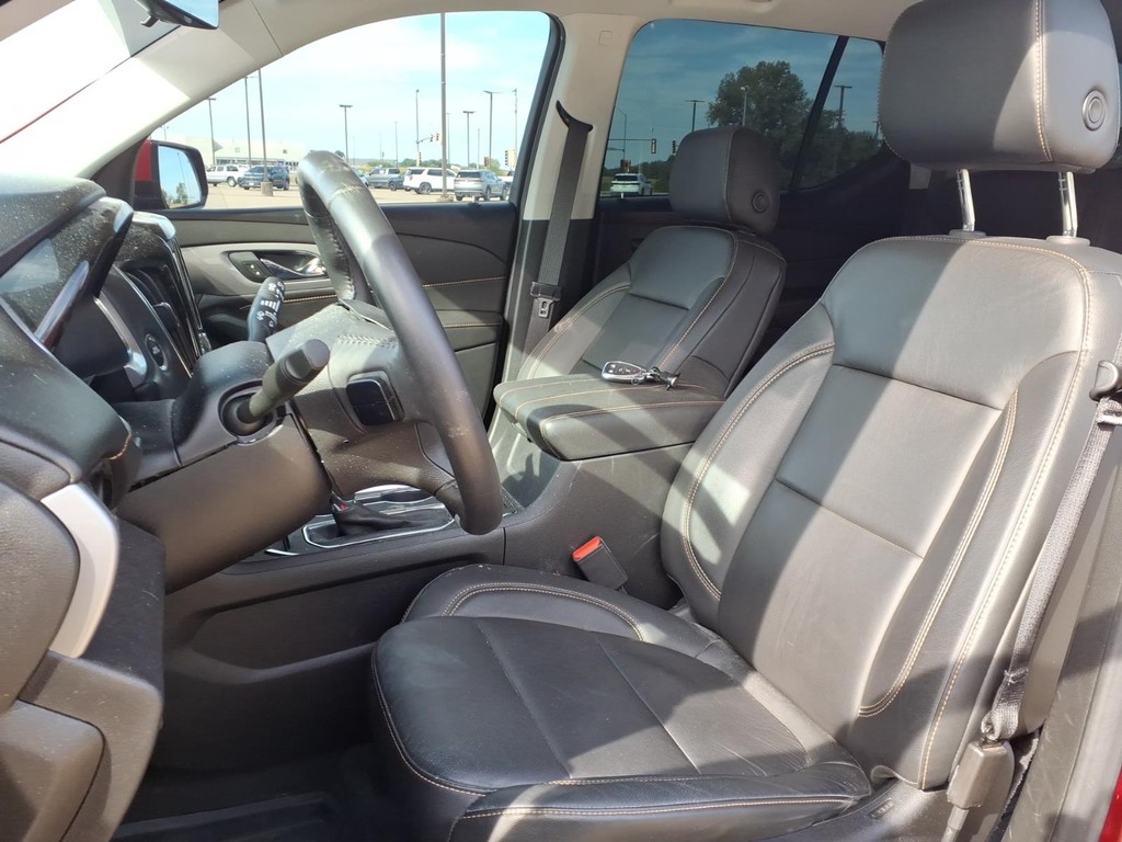 Chevrolet Traverse Vehicle Full-screen Gallery Image 19