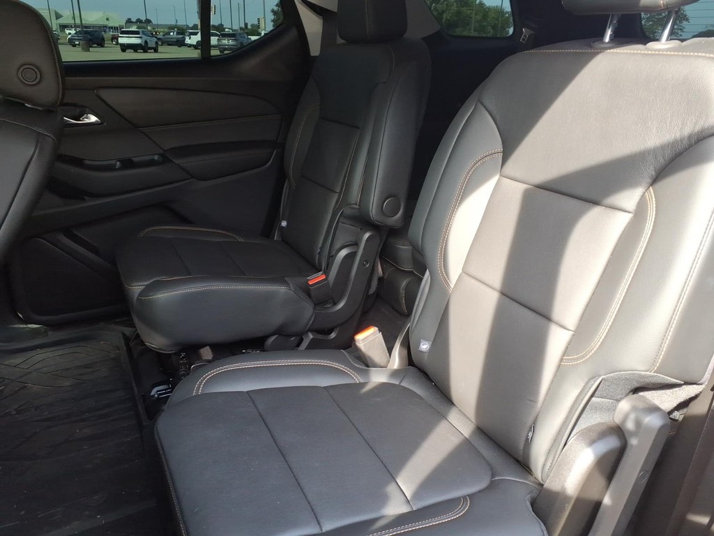 Chevrolet Traverse Vehicle Full-screen Gallery Image 20