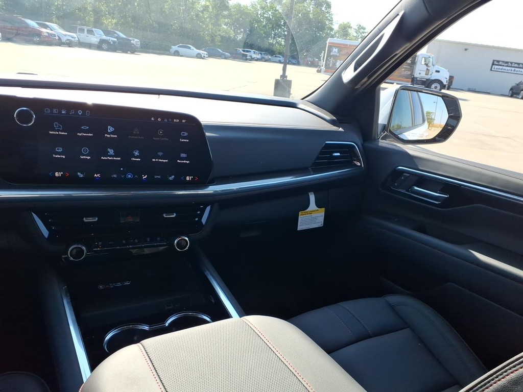 Chevrolet Tahoe Vehicle Full-screen Gallery Image 8