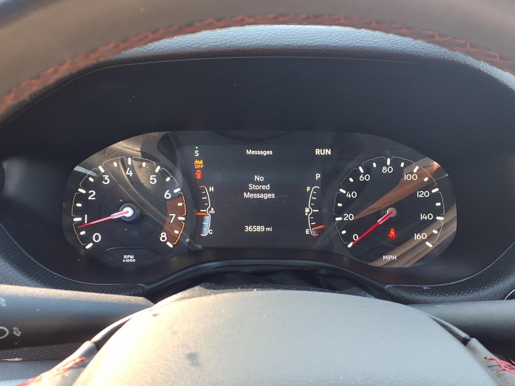 Jeep Compass Vehicle Full-screen Gallery Image 14