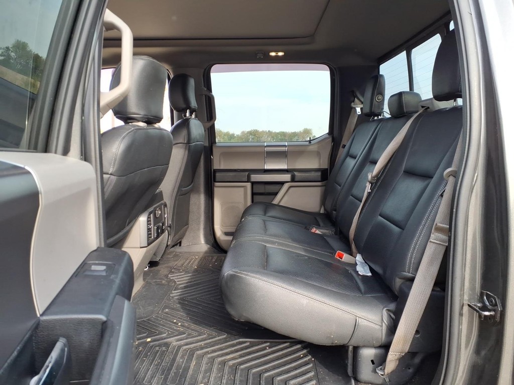Ford F-150 Vehicle Full-screen Gallery Image 6
