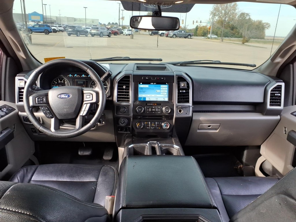 Ford F-150 Vehicle Full-screen Gallery Image 7