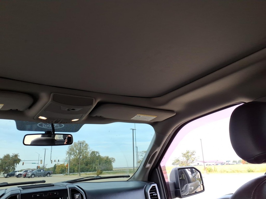 Ford F-150 Vehicle Full-screen Gallery Image 11