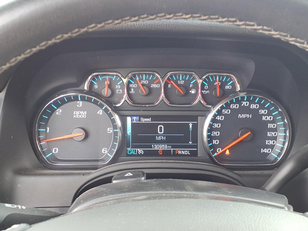 Chevrolet Tahoe Vehicle Full-screen Gallery Image 18