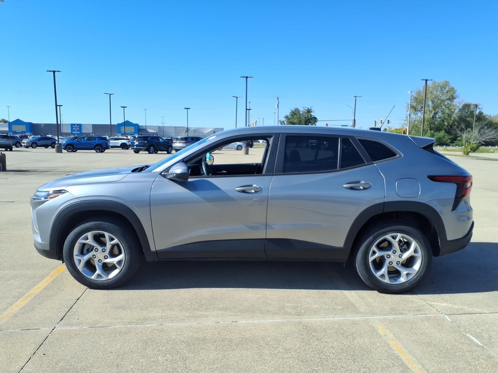Chevrolet Trax Vehicle Full-screen Gallery Image 2