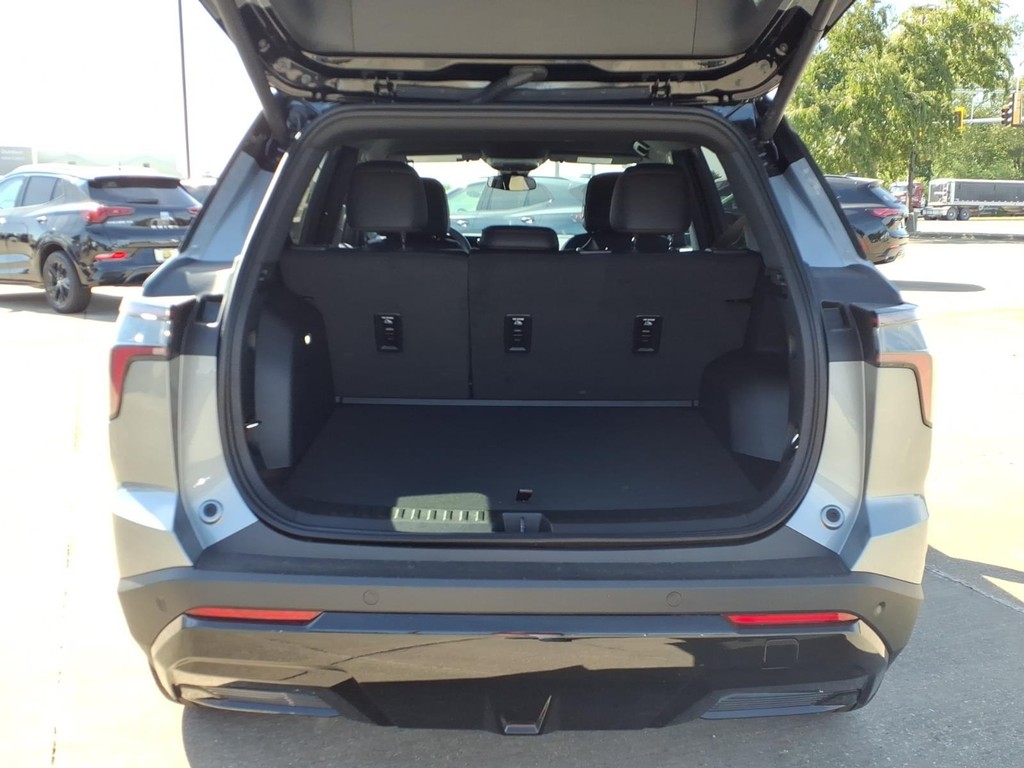 Chevrolet Equinox Vehicle Full-screen Gallery Image 5