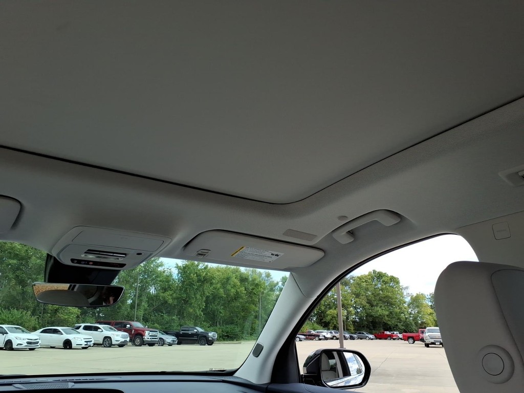 Buick Enclave Vehicle Full-screen Gallery Image 11