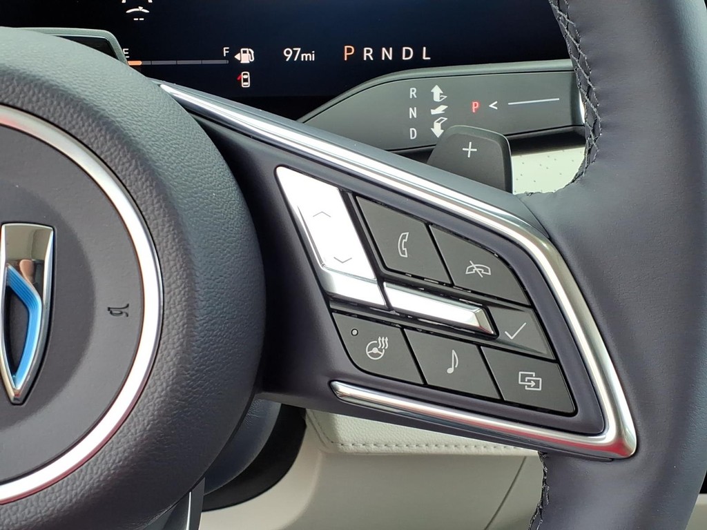 Buick Enclave Vehicle Full-screen Gallery Image 18