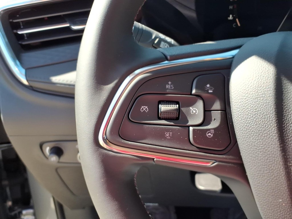 Buick Encore GX Vehicle Full-screen Gallery Image 16