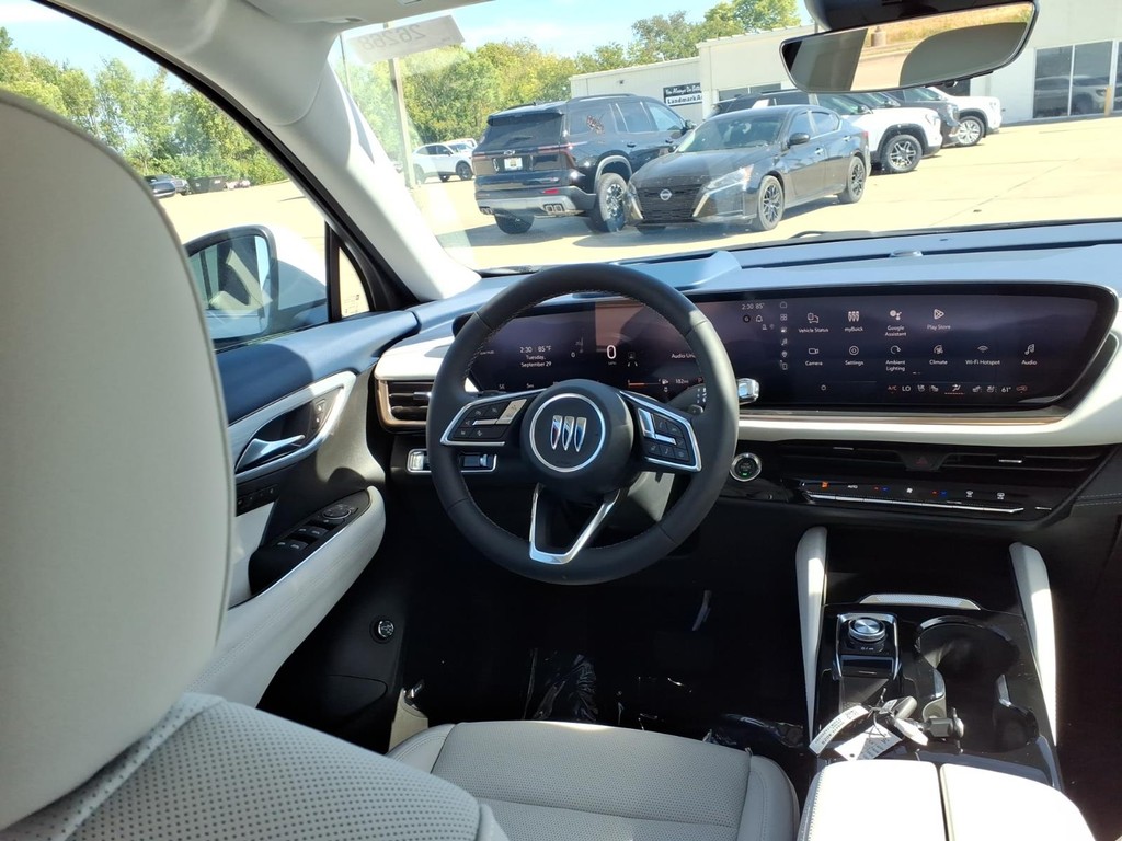 Buick Envision Vehicle Full-screen Gallery Image 9