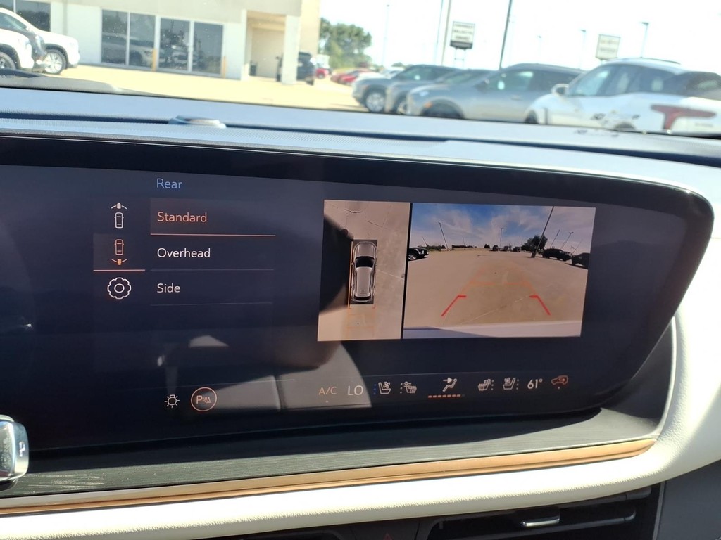 Buick Envision Vehicle Full-screen Gallery Image 13