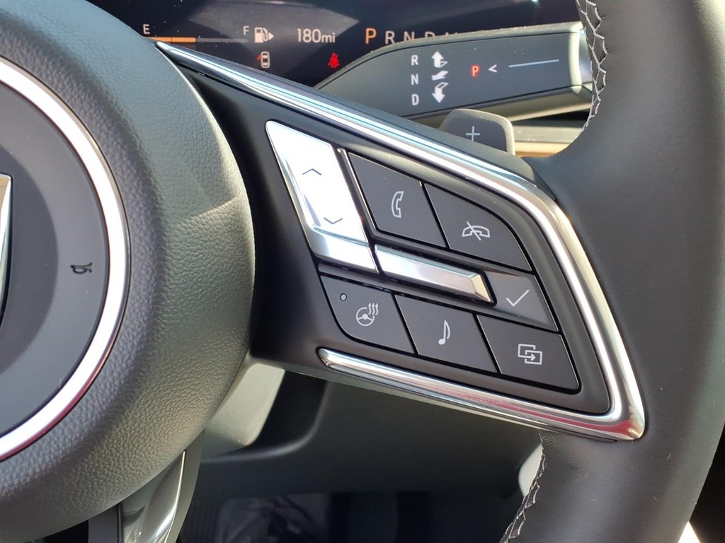 Buick Envision Vehicle Full-screen Gallery Image 17