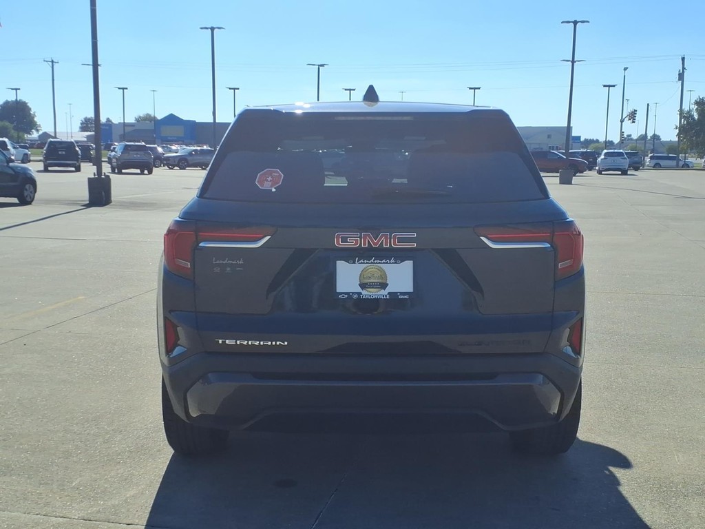 GMC Terrain Vehicle Full-screen Gallery Image 4