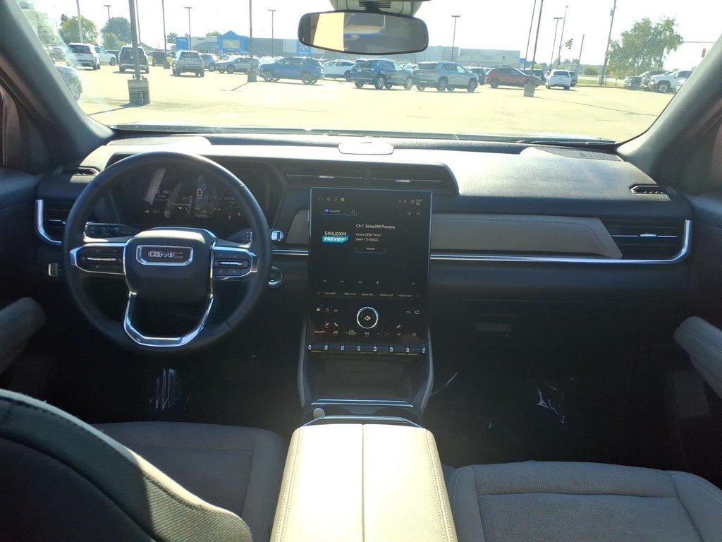 GMC Terrain Vehicle Full-screen Gallery Image 7