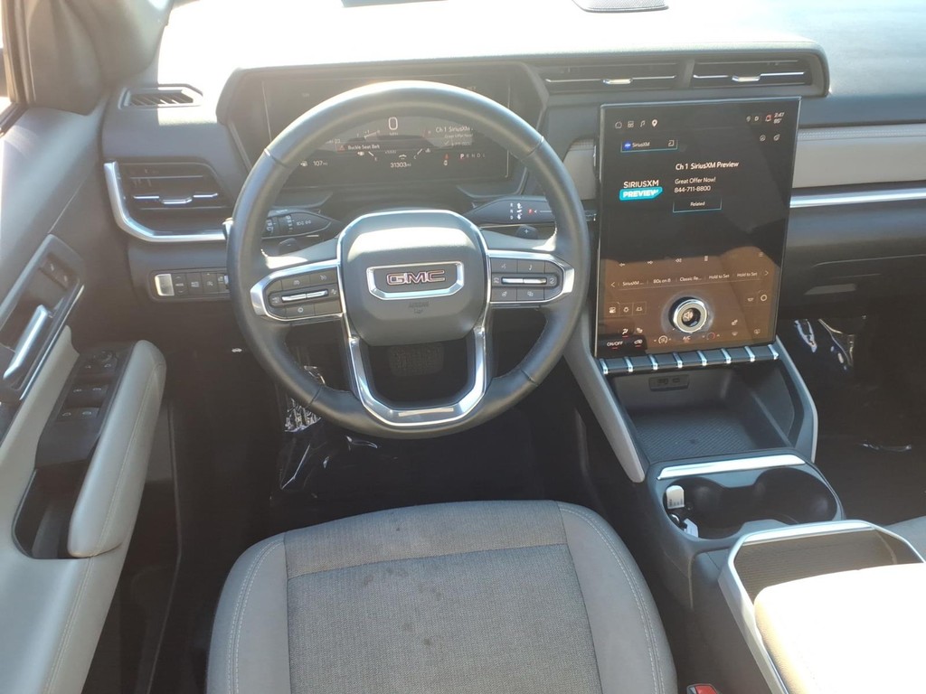 GMC Terrain Vehicle Full-screen Gallery Image 10