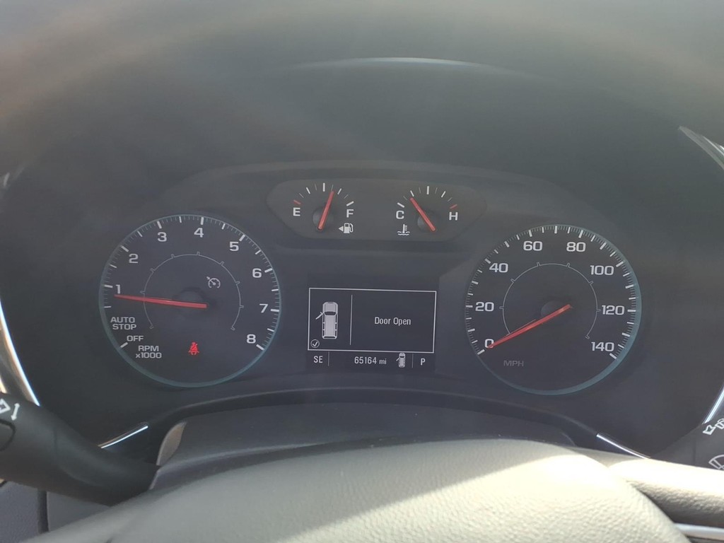 Chevrolet Equinox Vehicle Full-screen Gallery Image 18