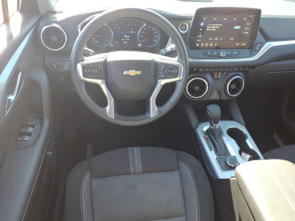 Chevrolet Blazer Vehicle Full-screen Gallery Image 10