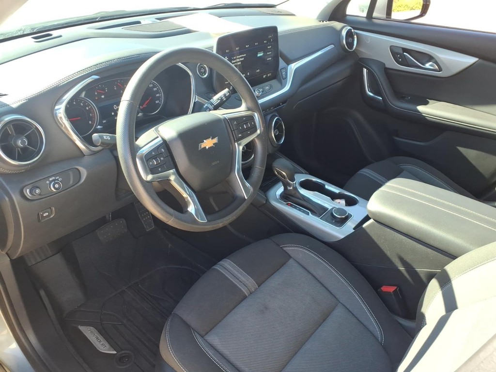 Chevrolet Blazer Vehicle Full-screen Gallery Image 11