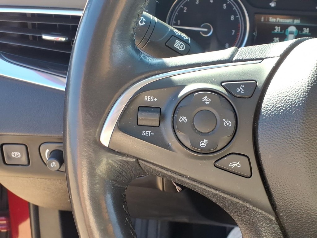 Buick Enclave Vehicle Full-screen Gallery Image 16