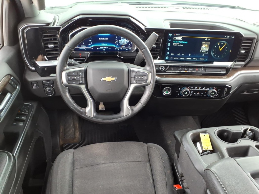 Chevrolet Silverado 1500 Vehicle Full-screen Gallery Image 10