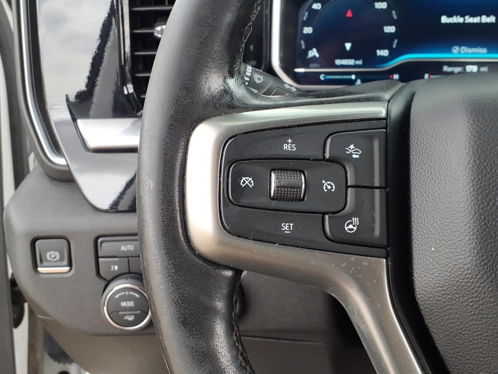 Chevrolet Silverado 1500 Vehicle Full-screen Gallery Image 15