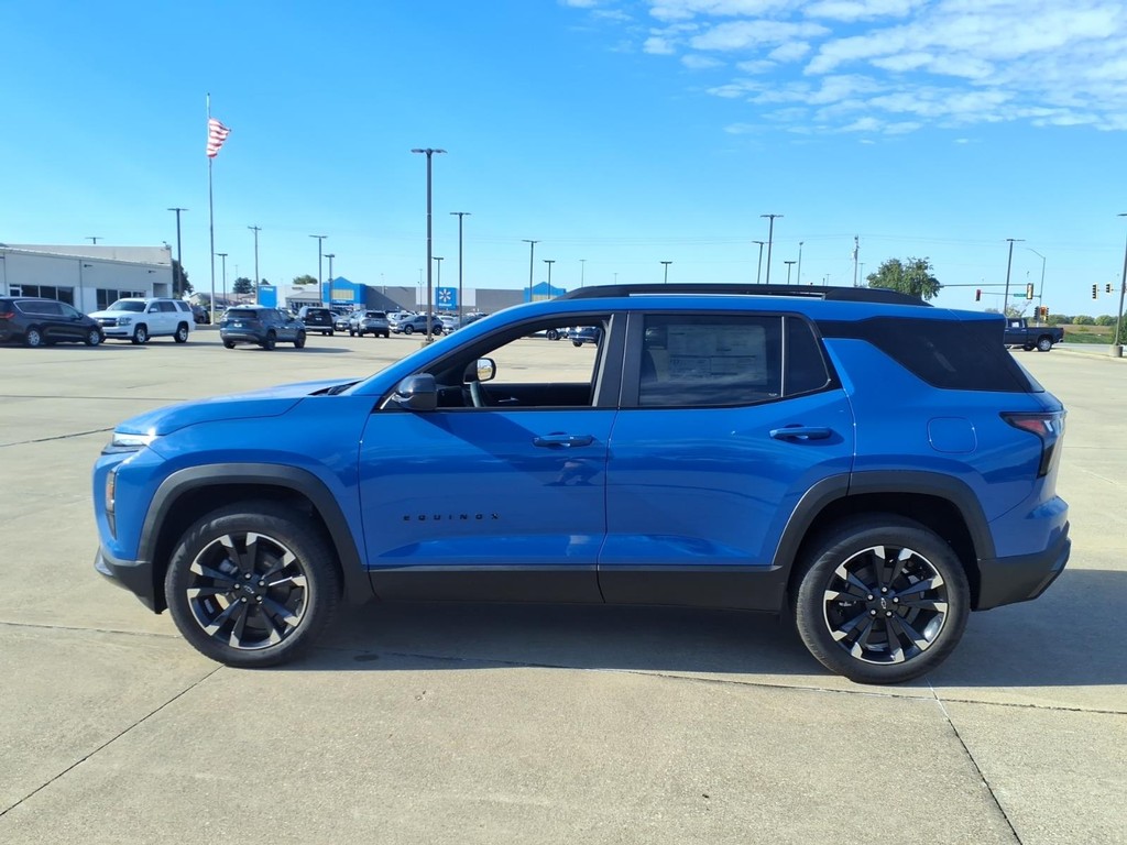 Chevrolet Equinox Vehicle Full-screen Gallery Image 2
