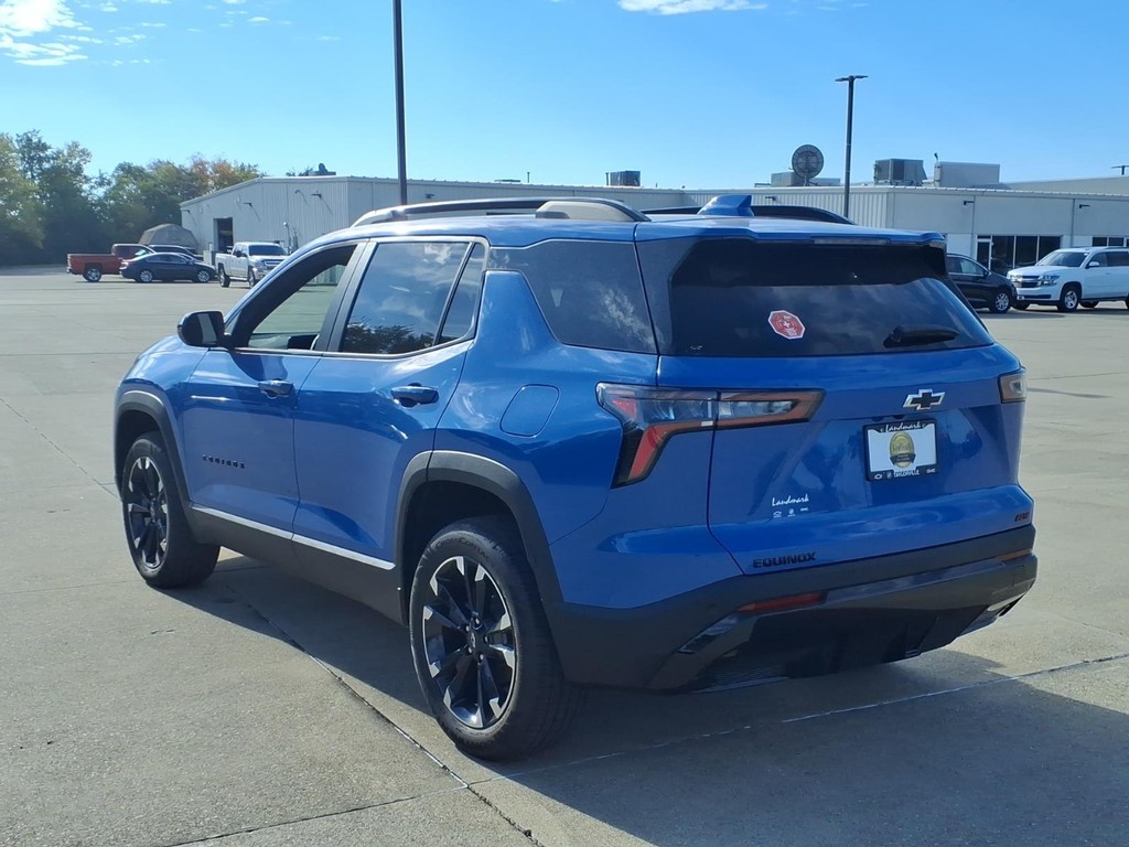 Chevrolet Equinox Vehicle Full-screen Gallery Image 3