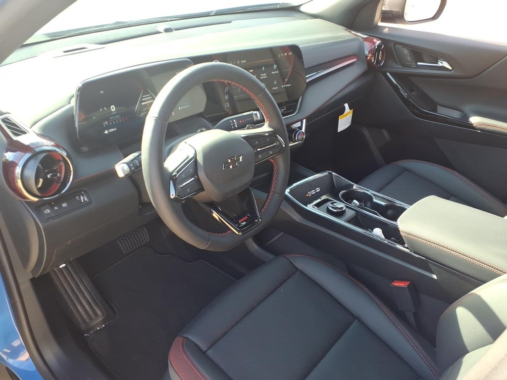 Chevrolet Equinox Vehicle Full-screen Gallery Image 11