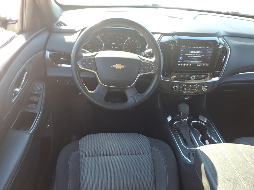 Chevrolet Traverse Vehicle Full-screen Gallery Image 10