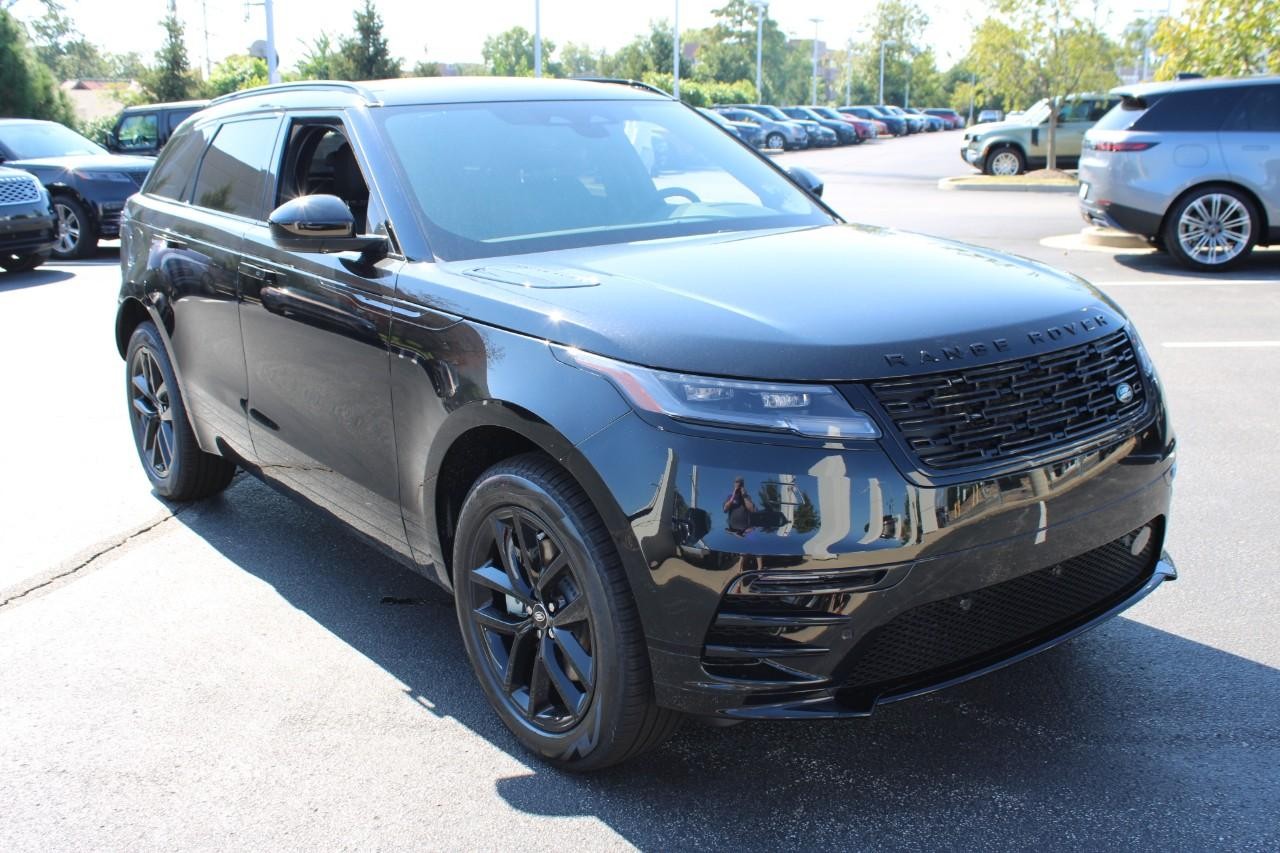 Land Rover Range Rover Velar Vehicle Full-screen Gallery Image 6