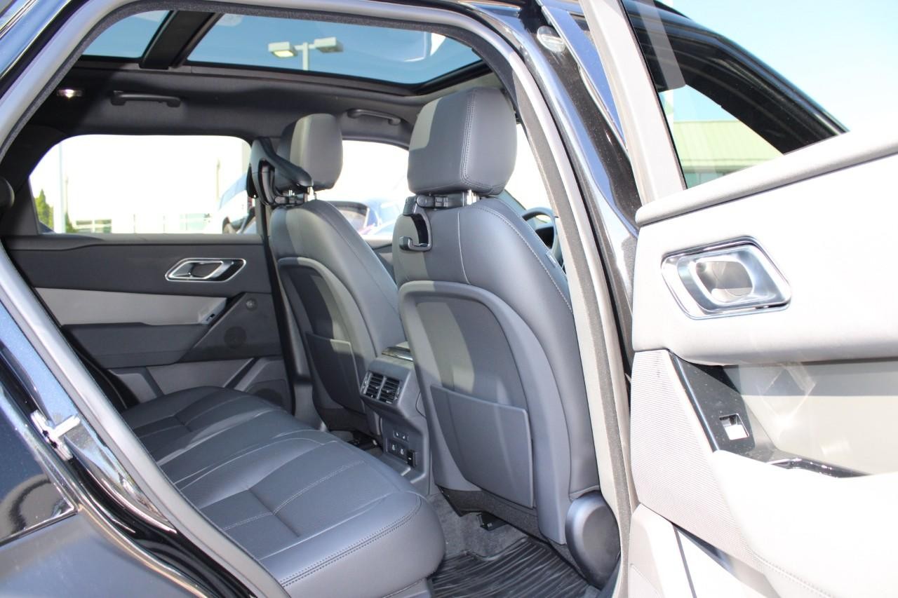 Land Rover Range Rover Velar Vehicle Full-screen Gallery Image 13