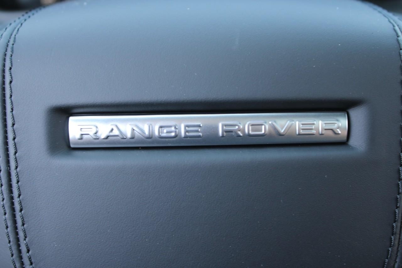 Land Rover Range Rover Velar Vehicle Full-screen Gallery Image 22