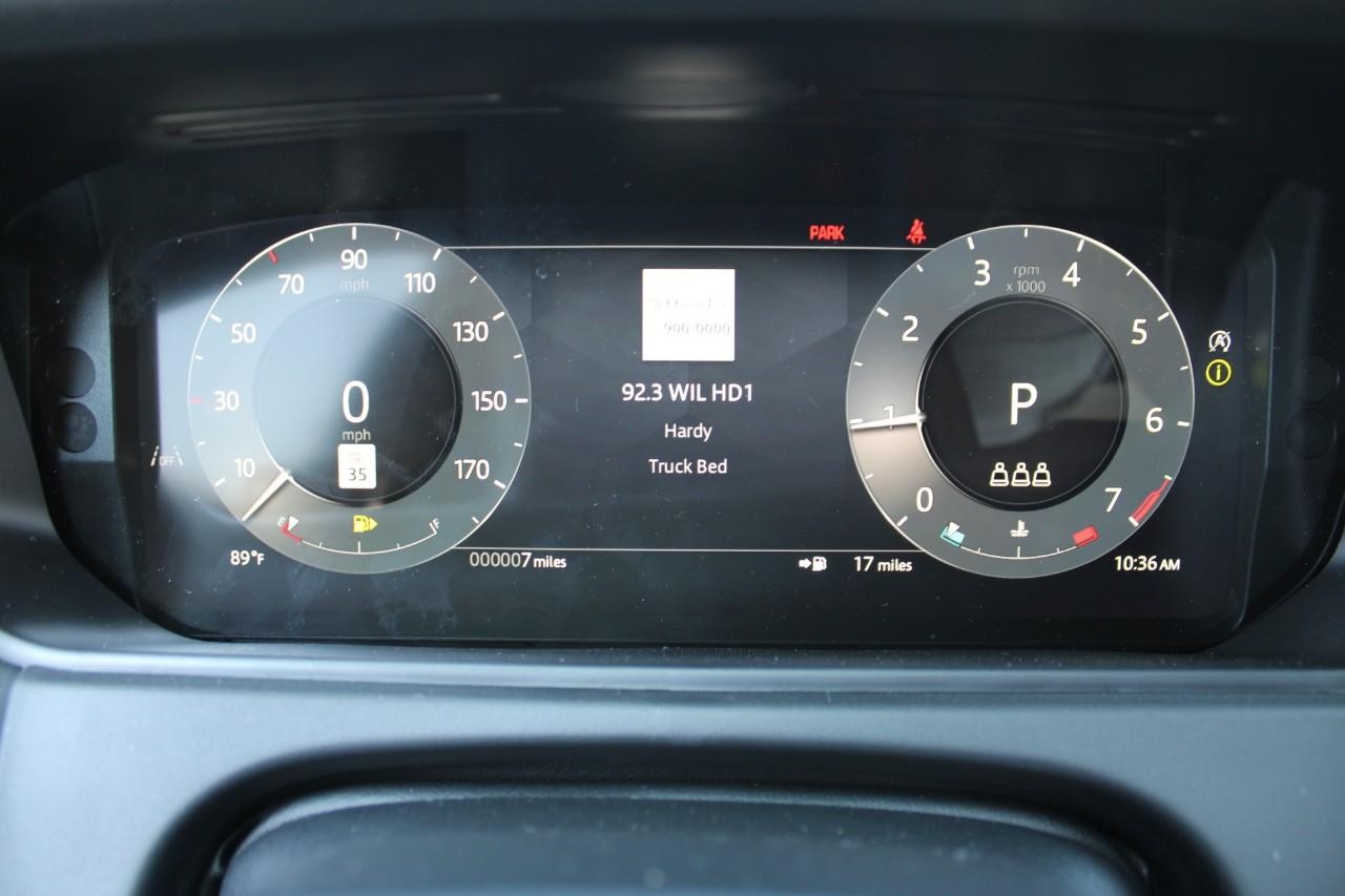 Land Rover Range Rover Velar Vehicle Full-screen Gallery Image 24