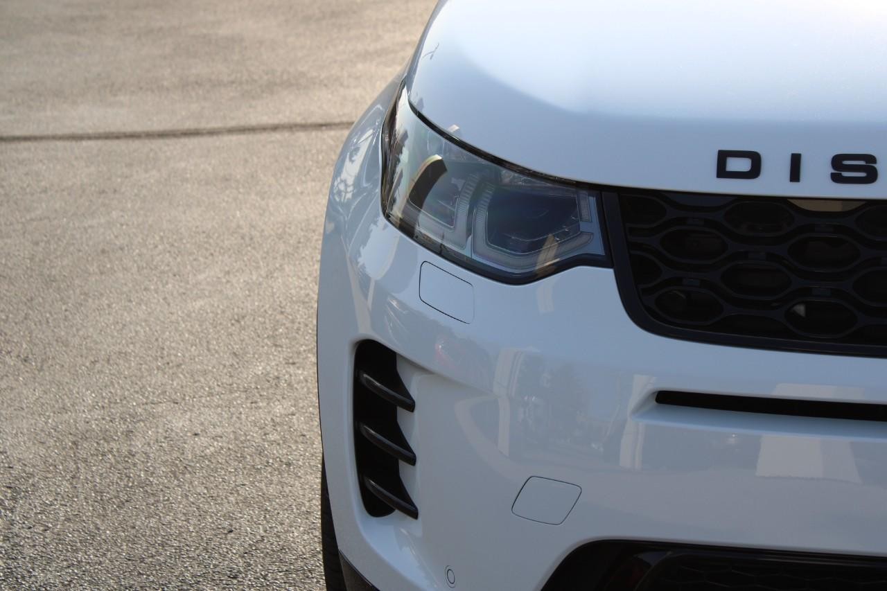 Land Rover Discovery Sport Vehicle Full-screen Gallery Image 8