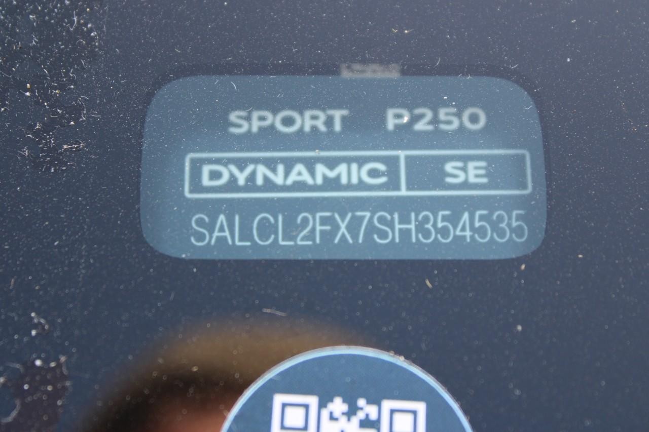 Land Rover Discovery Sport Vehicle Full-screen Gallery Image 34