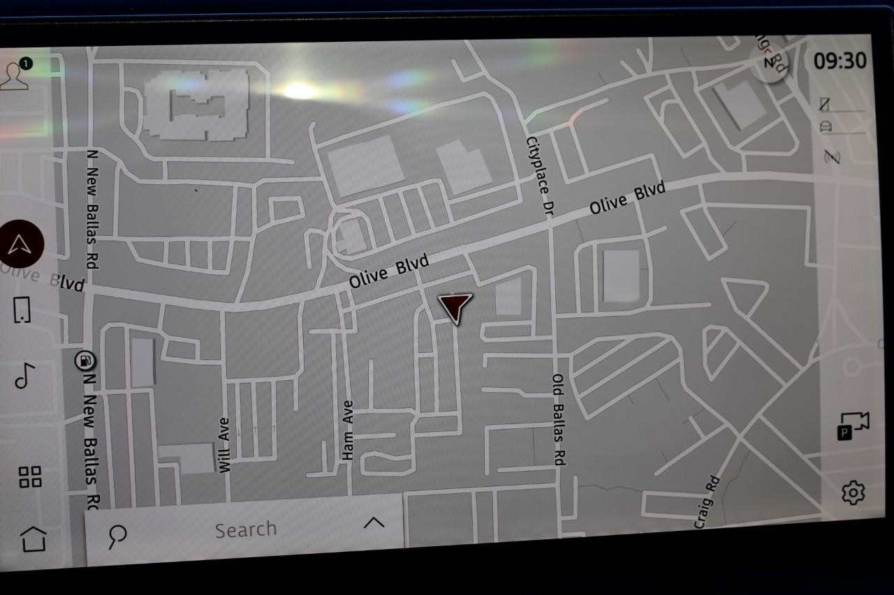 Land Rover Defender Vehicle Full-screen Gallery Image 25