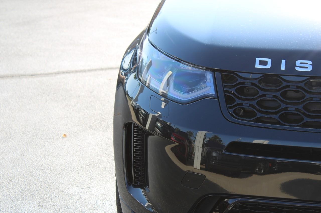 Land Rover Discovery Sport Vehicle Full-screen Gallery Image 8