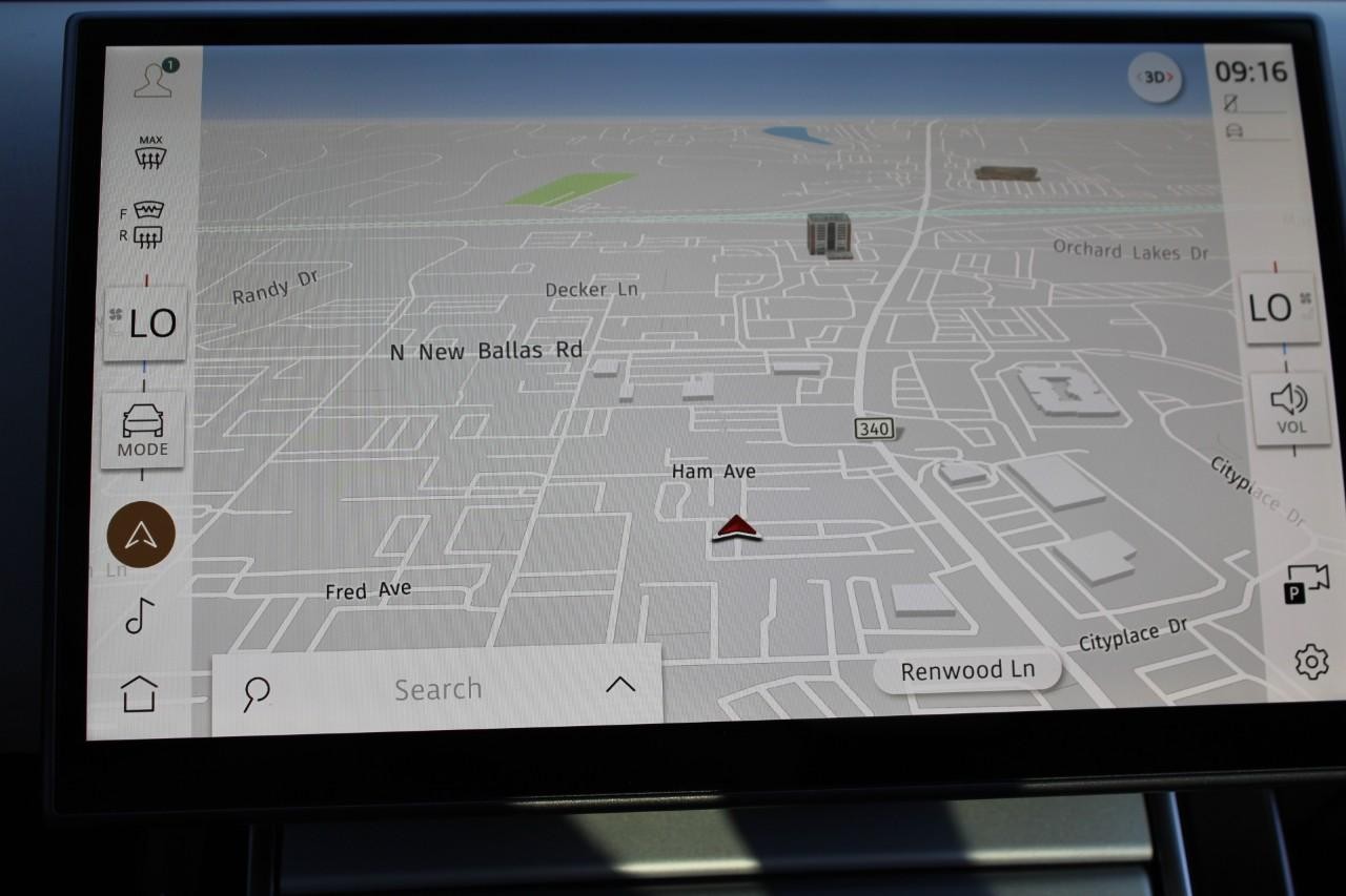 Land Rover Range Rover Evoque Vehicle Full-screen Gallery Image 26