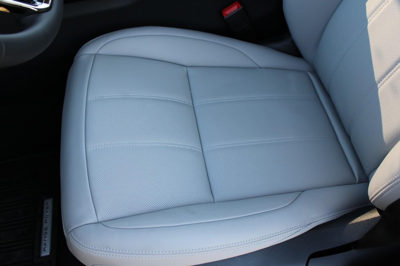 Land Rover Range Rover Evoque Vehicle Full-screen Gallery Image 35